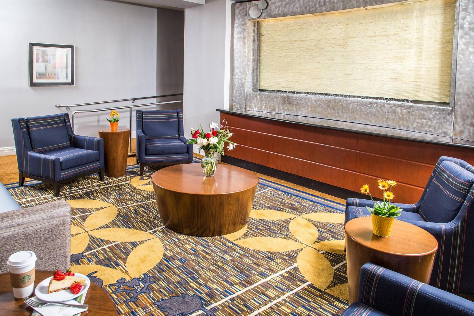 Courtyard By Marriott Los Angeles Pasadena/Монровия Экстерьер фото